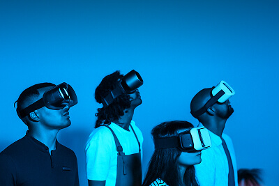 扩增实境 XR 应用 ( AR / VR / MR 整合方案 )